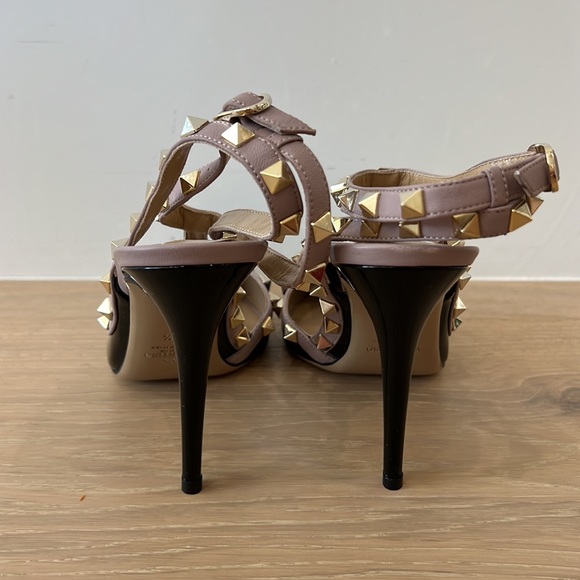 NWT Valentino Patent Rockstud Caged Pump - black patent - 38.5 - Picture 4 of 8